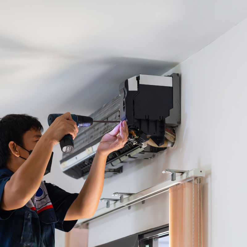 AC services in Dubai by professional technician