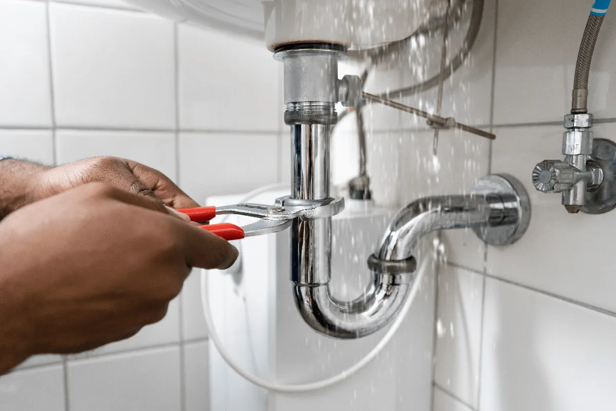 Signs you need a plumber
