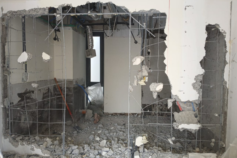 Safe villa and office demolition in Dubai